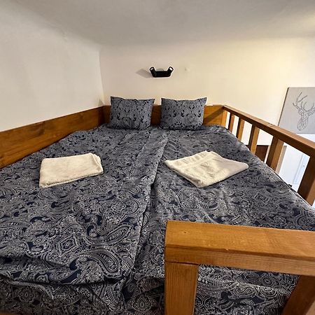 Cozy New Loft Apartment Прага Экстерьер фото