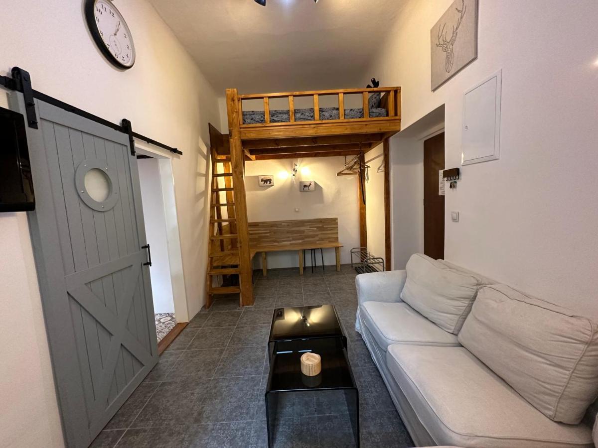 Cozy New Loft Apartment Прага Экстерьер фото