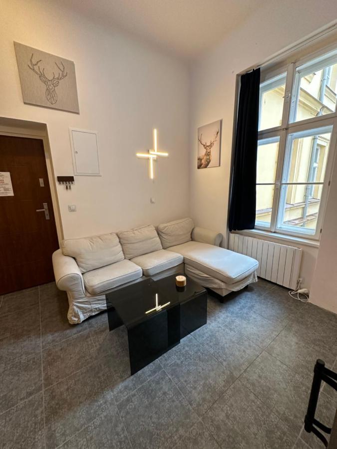 Cozy New Loft Apartment Прага Экстерьер фото