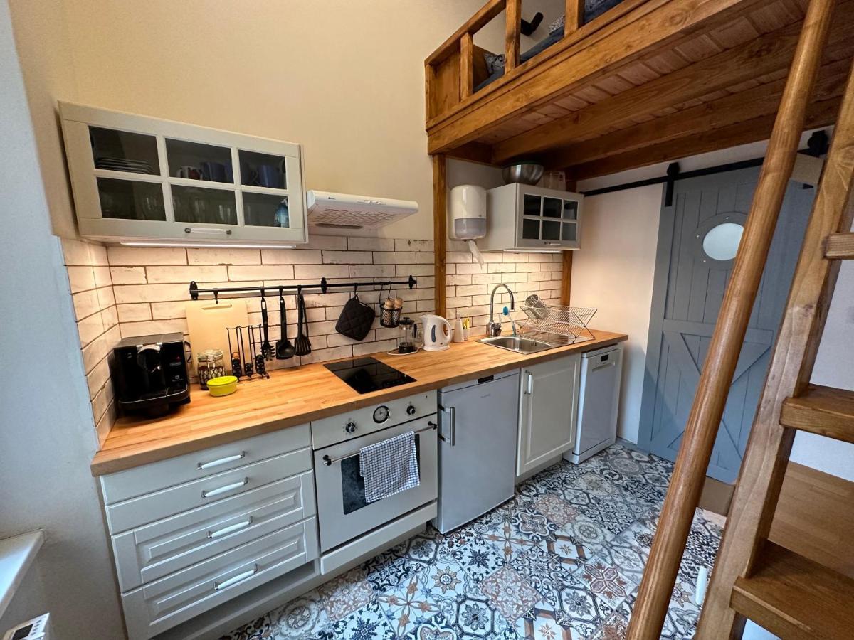 Cozy New Loft Apartment Прага Экстерьер фото