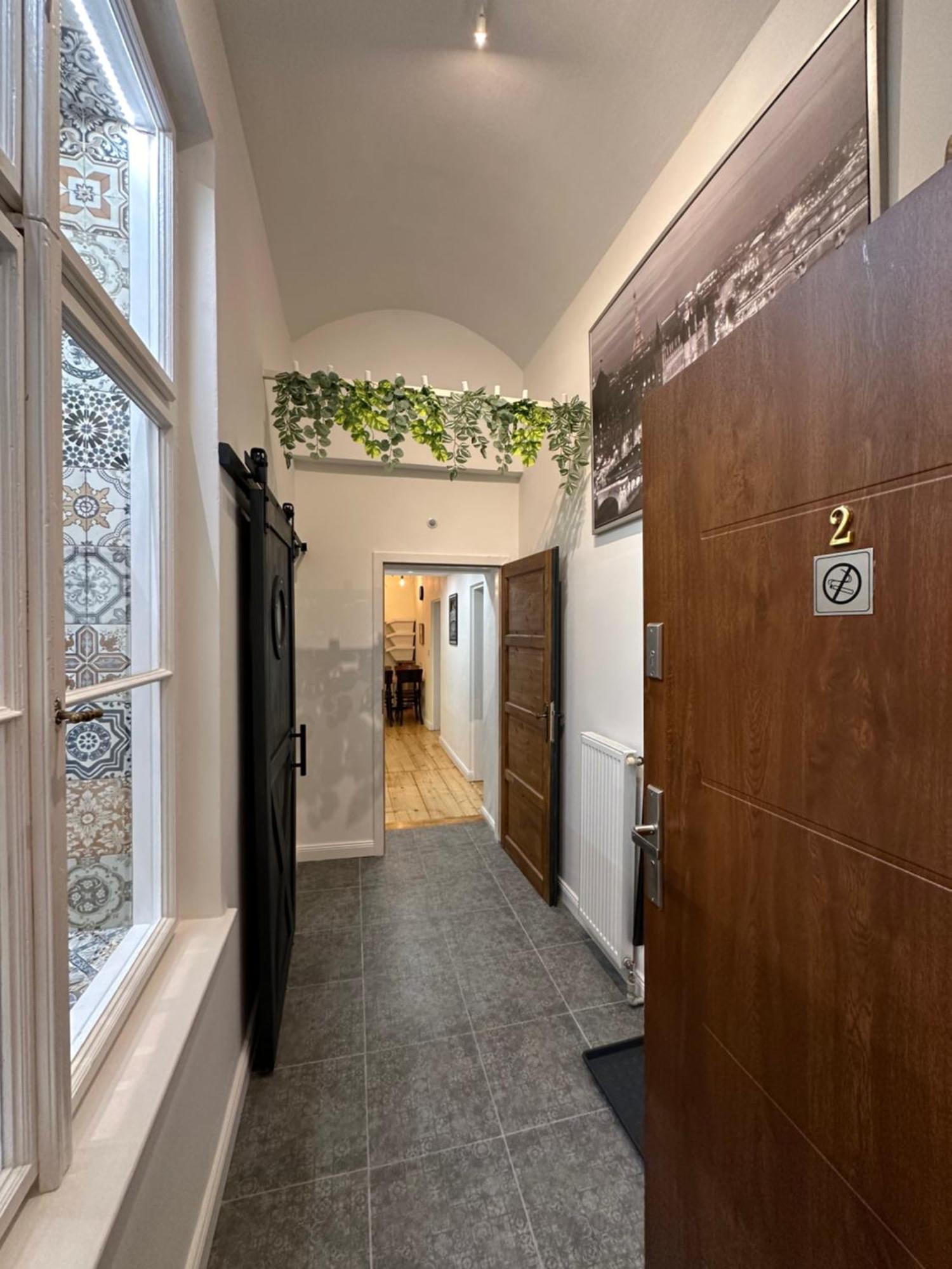 Cozy New Loft Apartment Прага Экстерьер фото