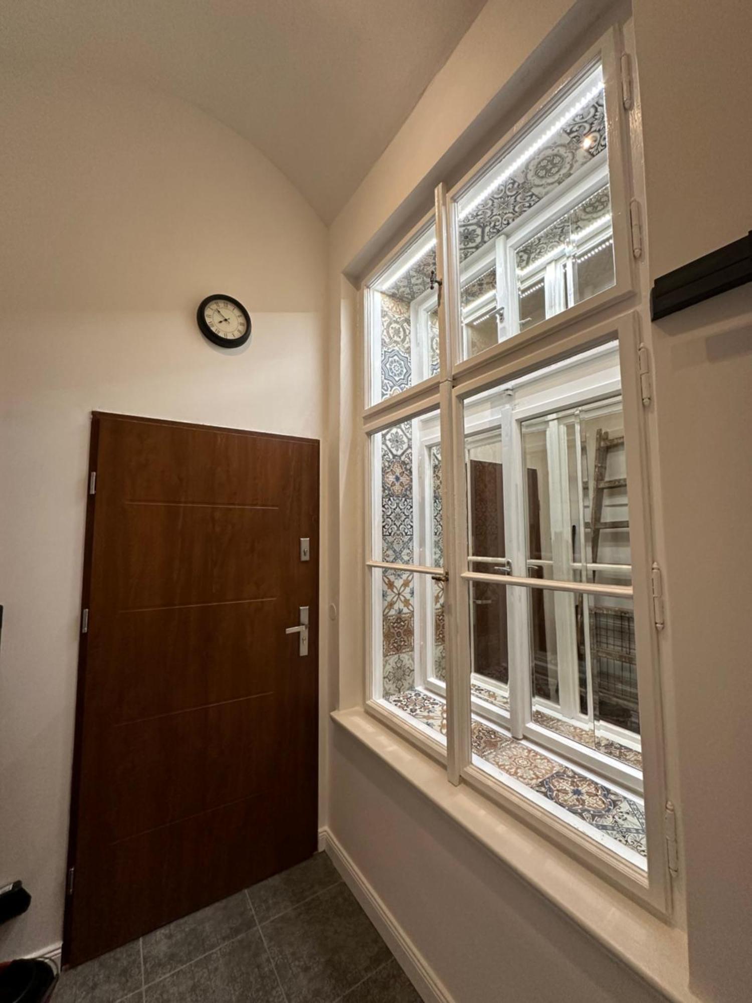 Cozy New Loft Apartment Прага Экстерьер фото
