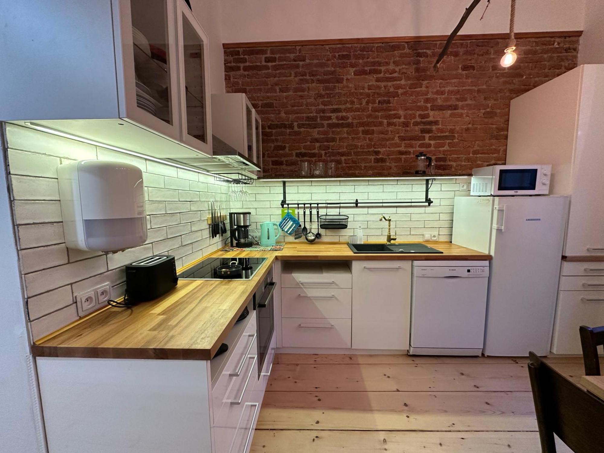 Cozy New Loft Apartment Прага Экстерьер фото